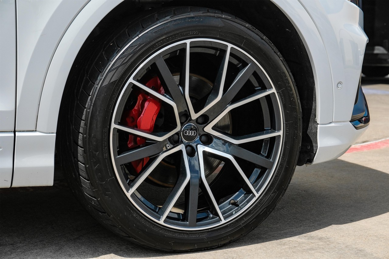 Audi Q8 Vehicle Main Gallery Image 51