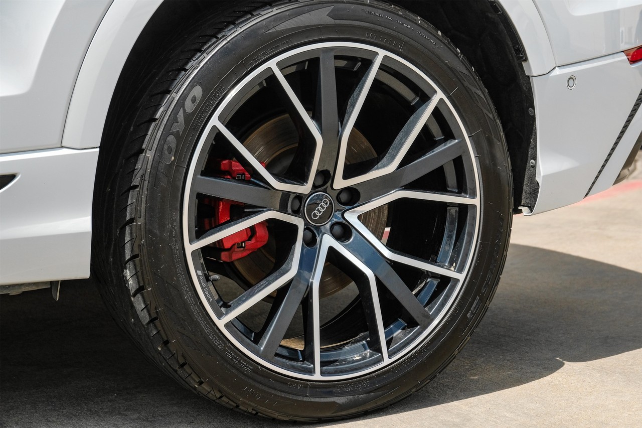 Audi Q8 Vehicle Main Gallery Image 53