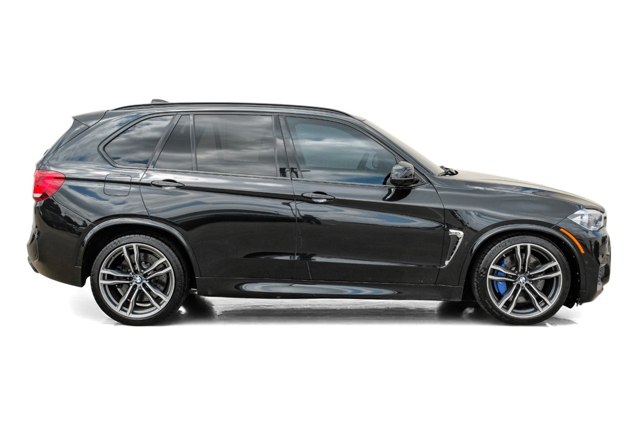 BMW X5 M Vehicle Main Gallery Image 08