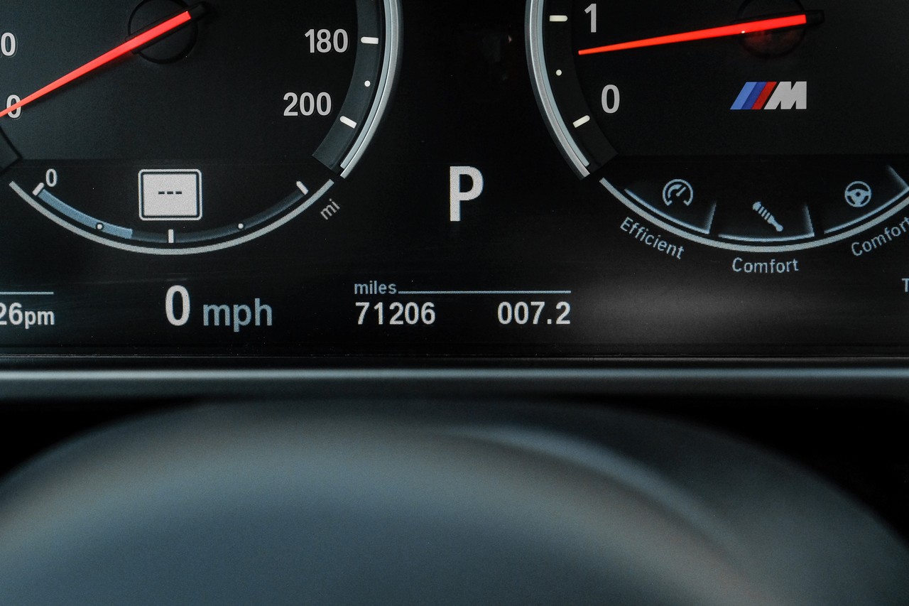 BMW X5 M Vehicle Main Gallery Image 20