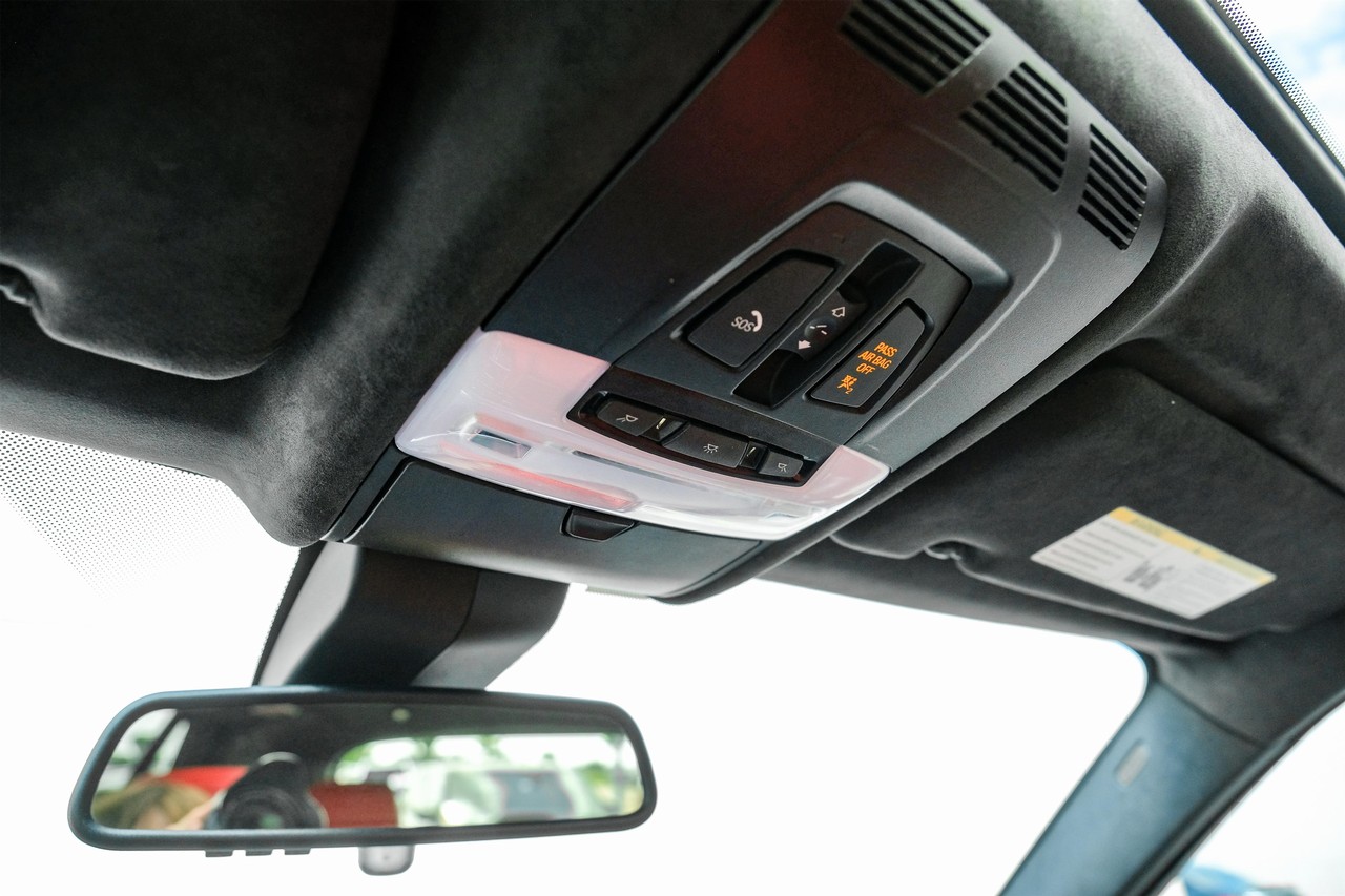 BMW X5 M Vehicle Main Gallery Image 31