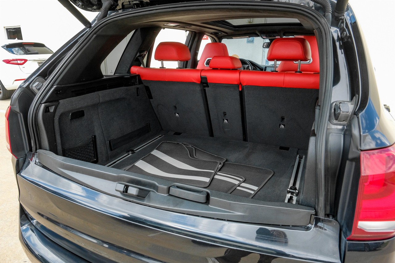 BMW X5 M Vehicle Main Gallery Image 49