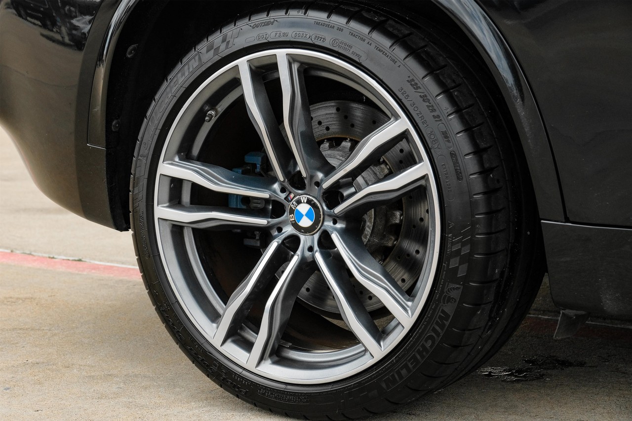 BMW X5 M Vehicle Main Gallery Image 52