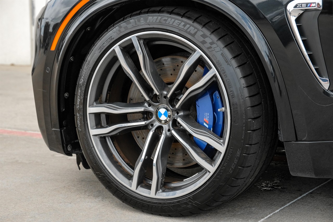 BMW X5 M Vehicle Main Gallery Image 54