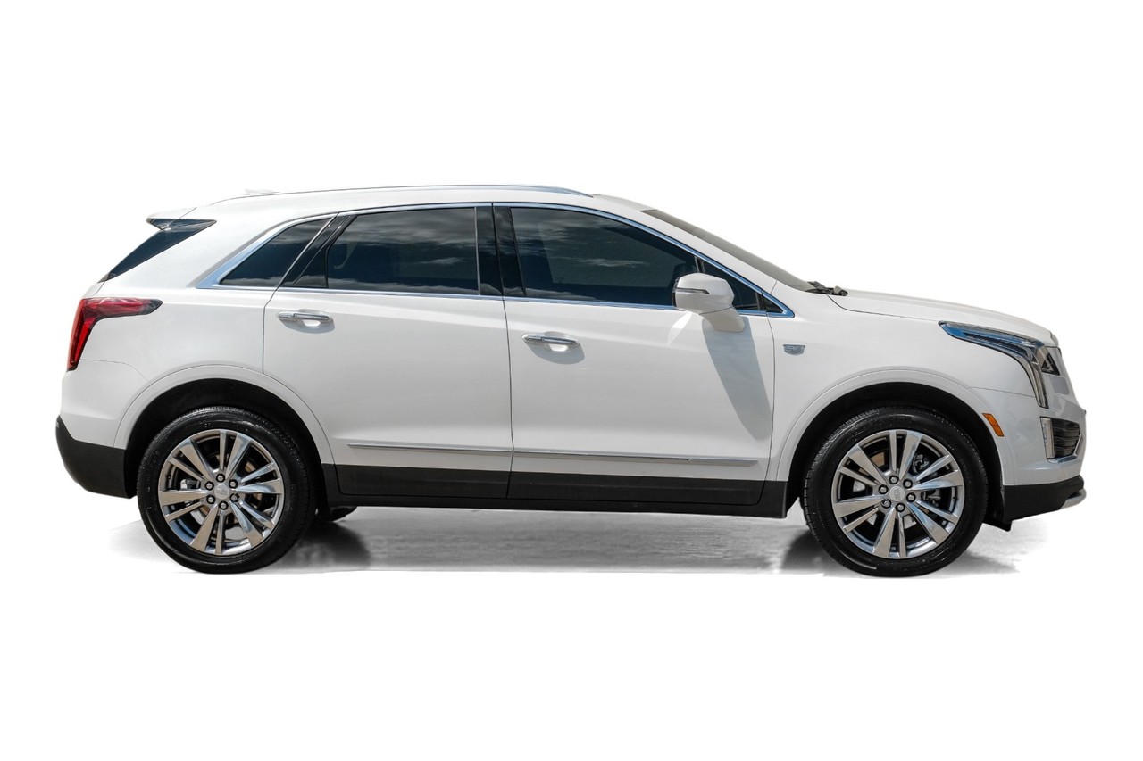 Cadillac XT5 Vehicle Main Gallery Image 08