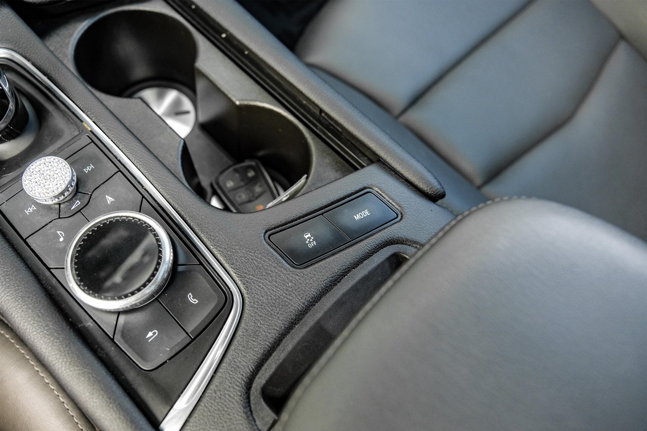 Cadillac XT5 Vehicle Main Gallery Image 28