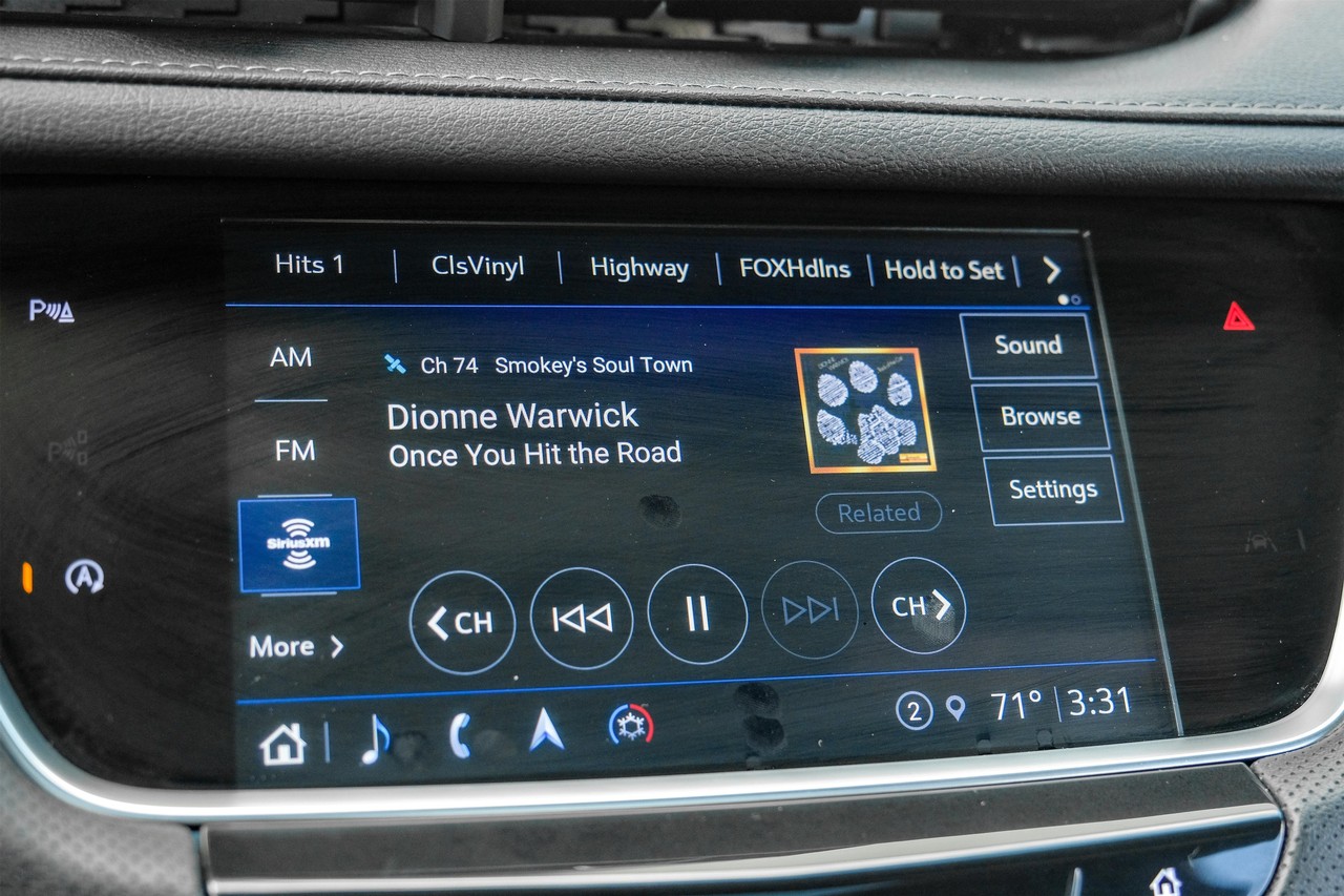 Cadillac XT5 Vehicle Main Gallery Image 33