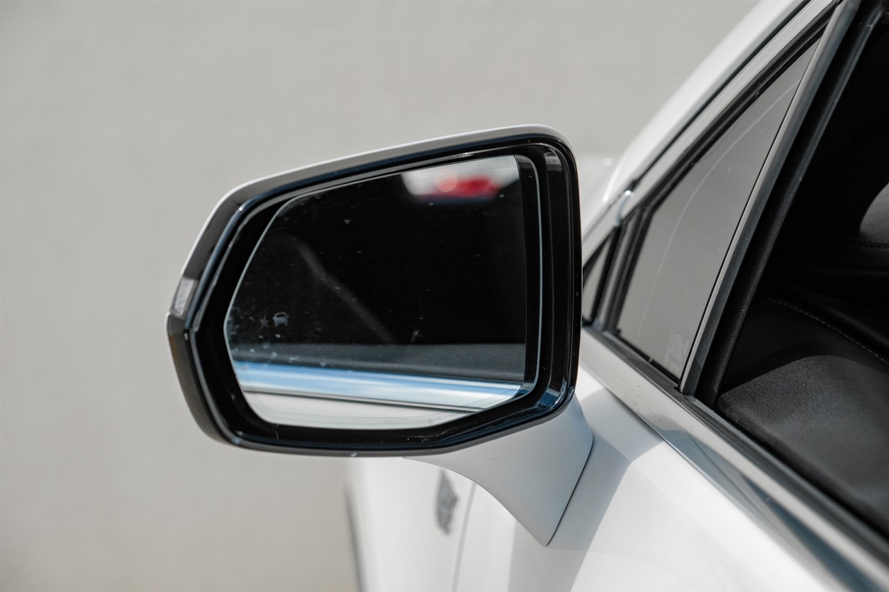 Cadillac XT5 Vehicle Main Gallery Image 41