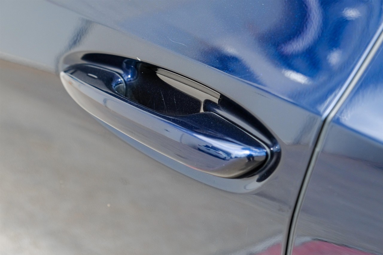 Lexus ES Vehicle Main Gallery Image 37