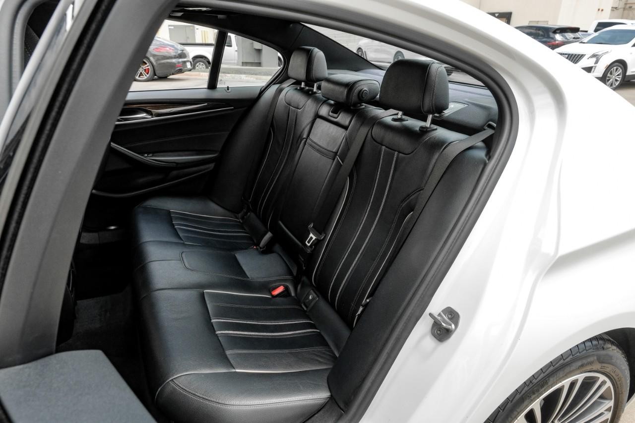 BMW 530i Vehicle Main Gallery Image 37