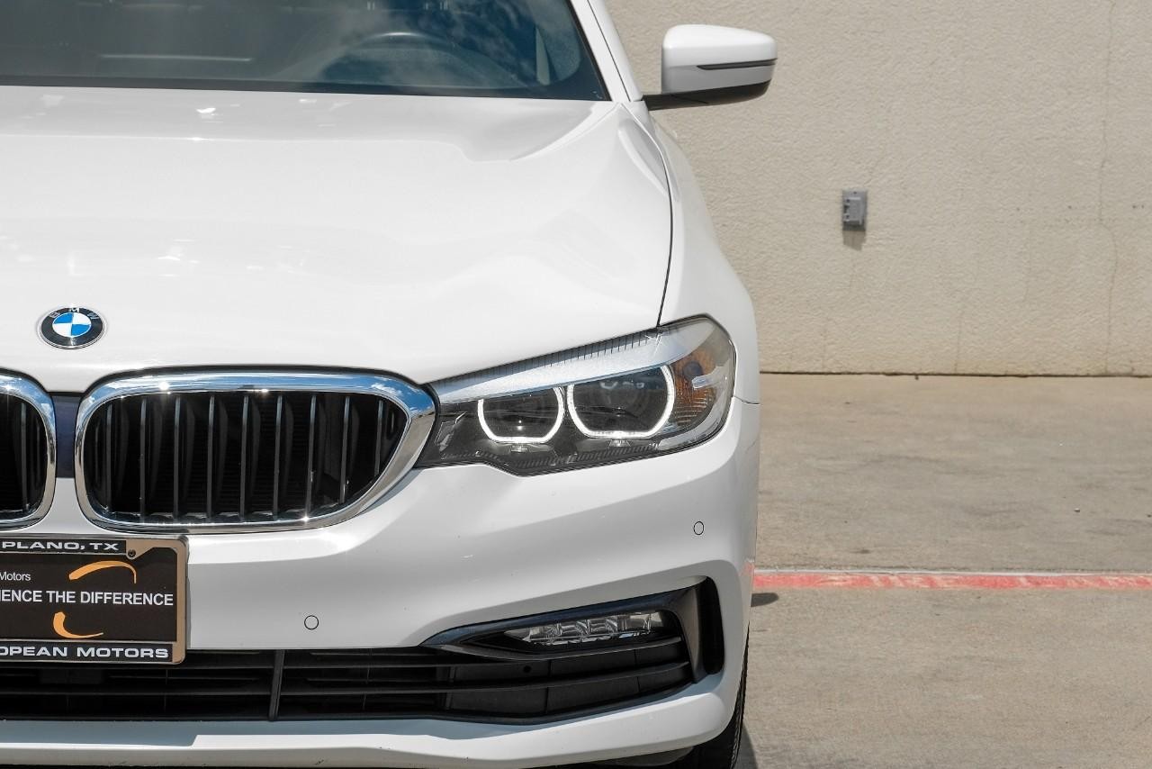 BMW 530i Vehicle Main Gallery Image 44