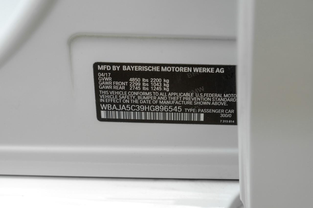 BMW 530i Vehicle Main Gallery Image 52