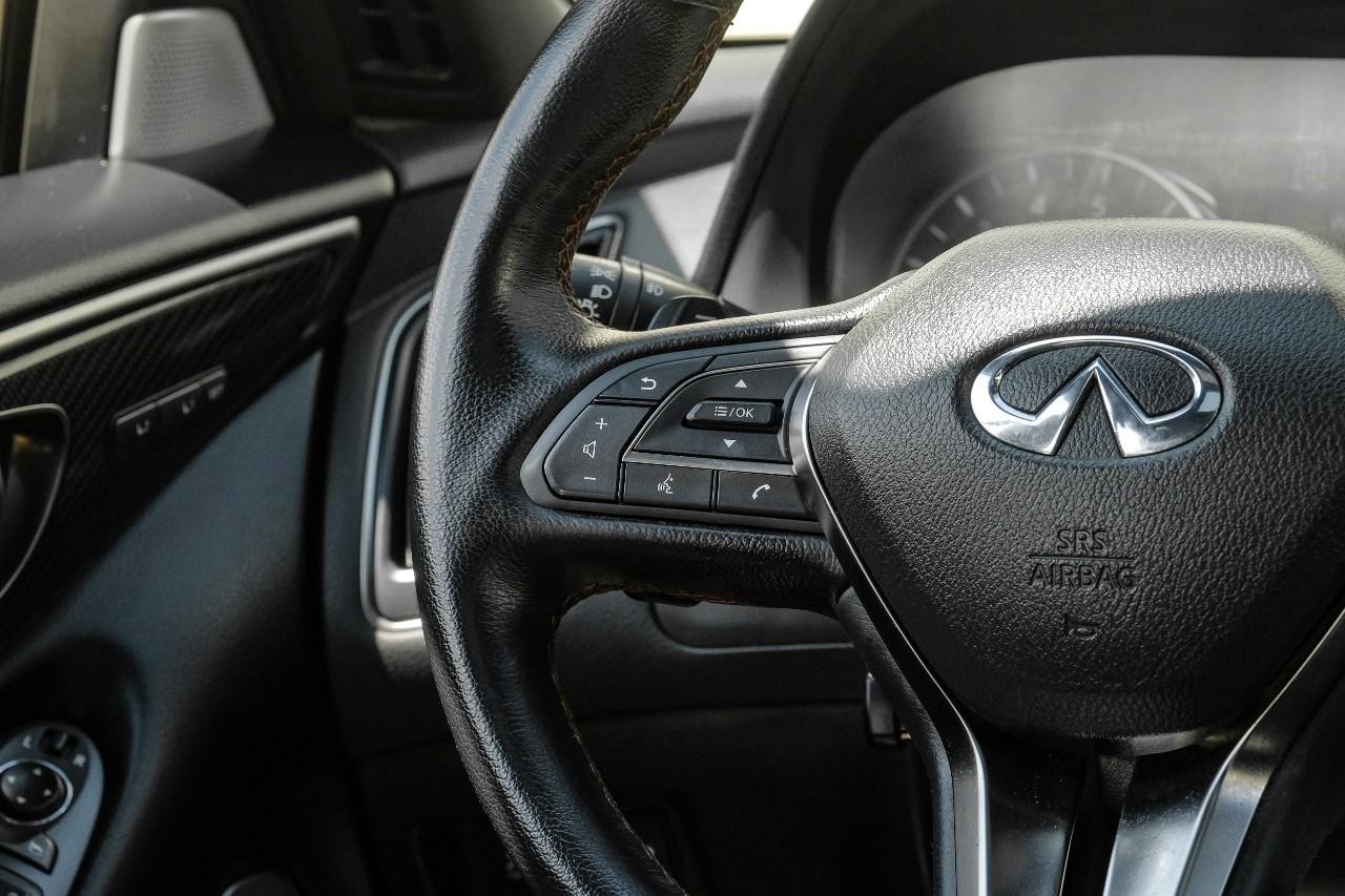 INFINITI Q50 Vehicle Main Gallery Image 16