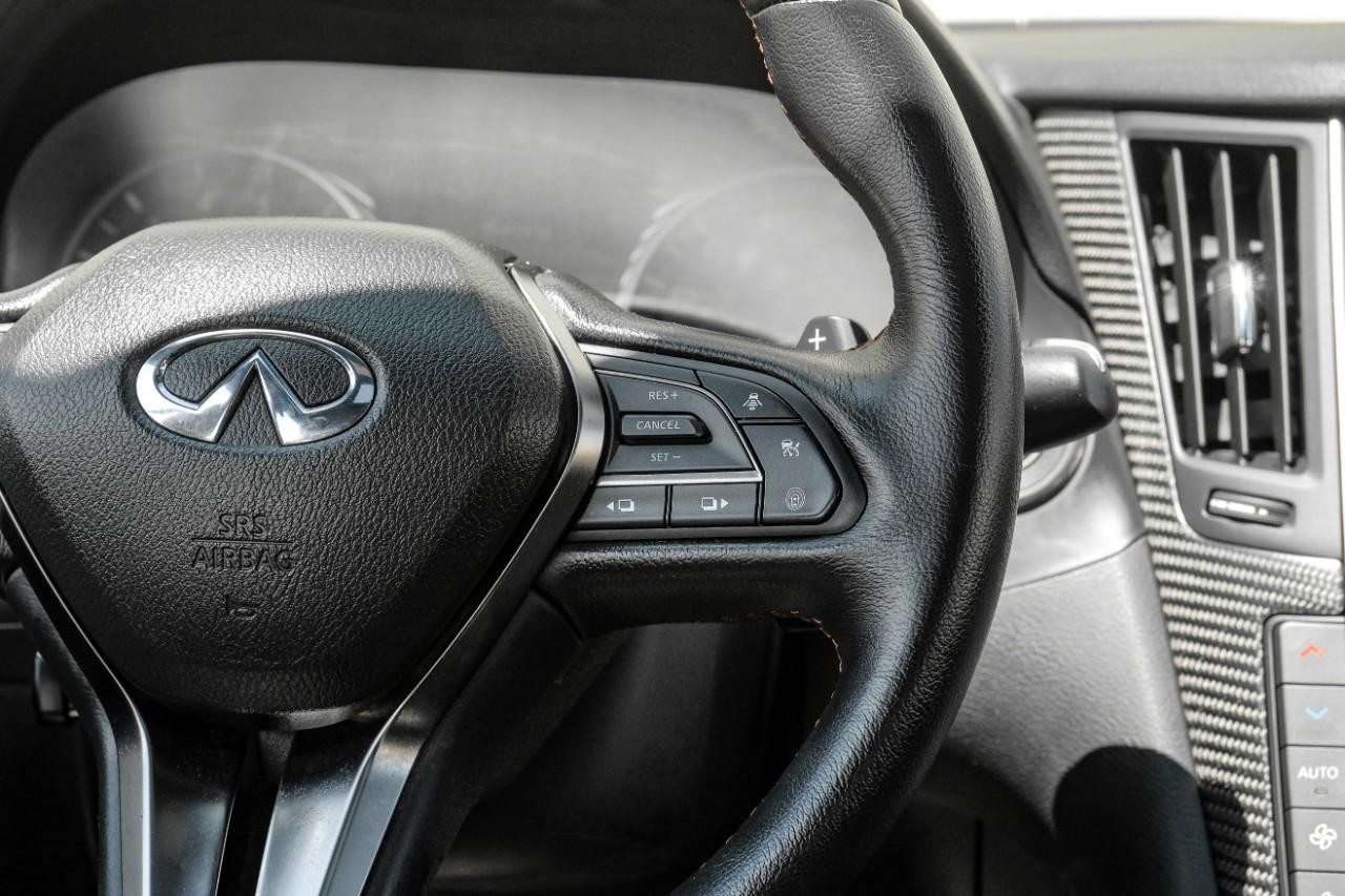 INFINITI Q50 Vehicle Main Gallery Image 17