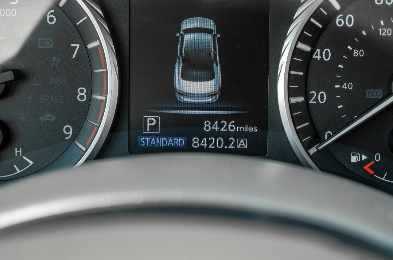 INFINITI Q50 Vehicle Main Gallery Image 19