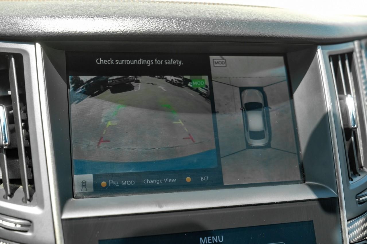 INFINITI Q50 Vehicle Main Gallery Image 22