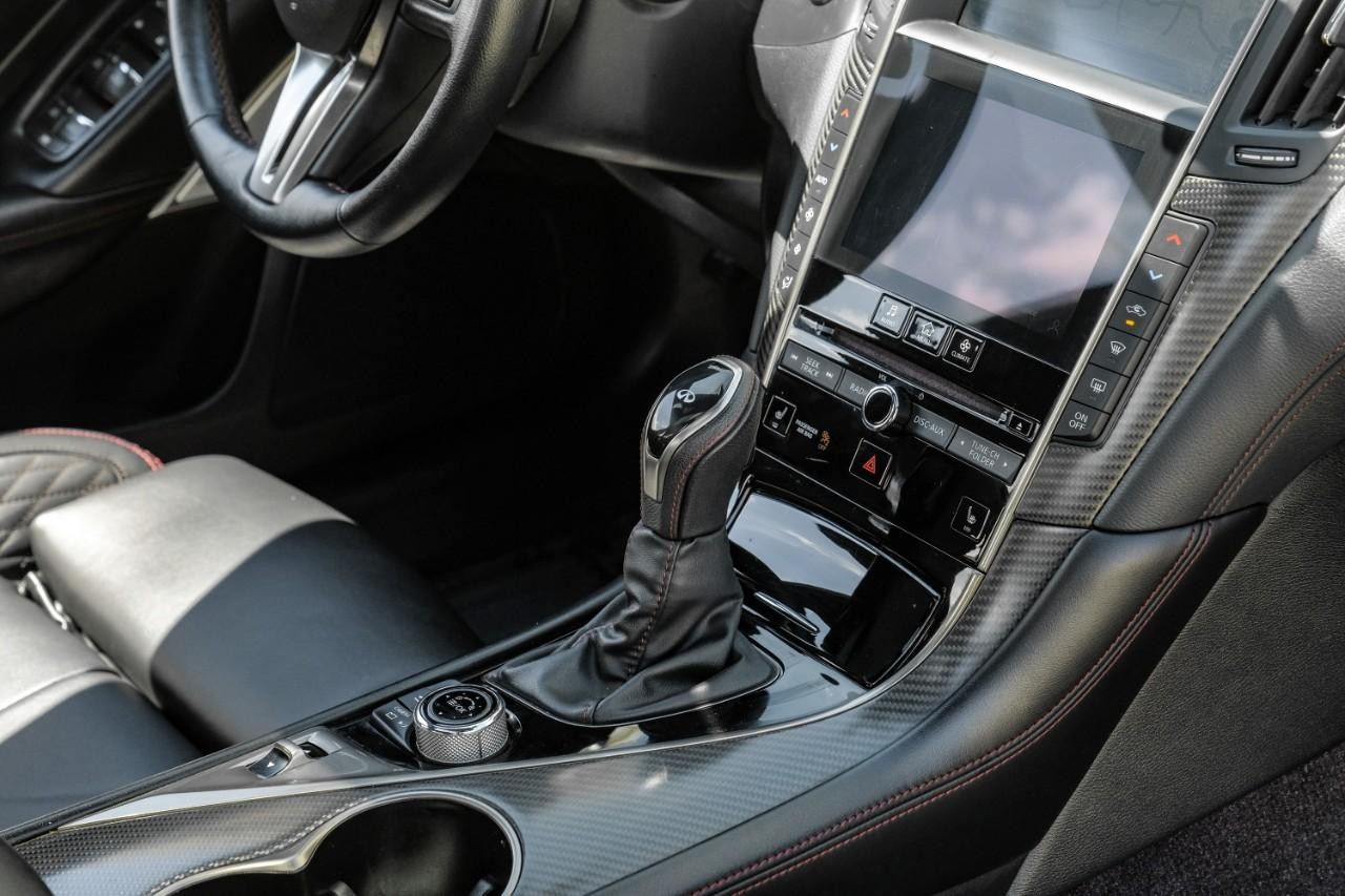 INFINITI Q50 Vehicle Main Gallery Image 23