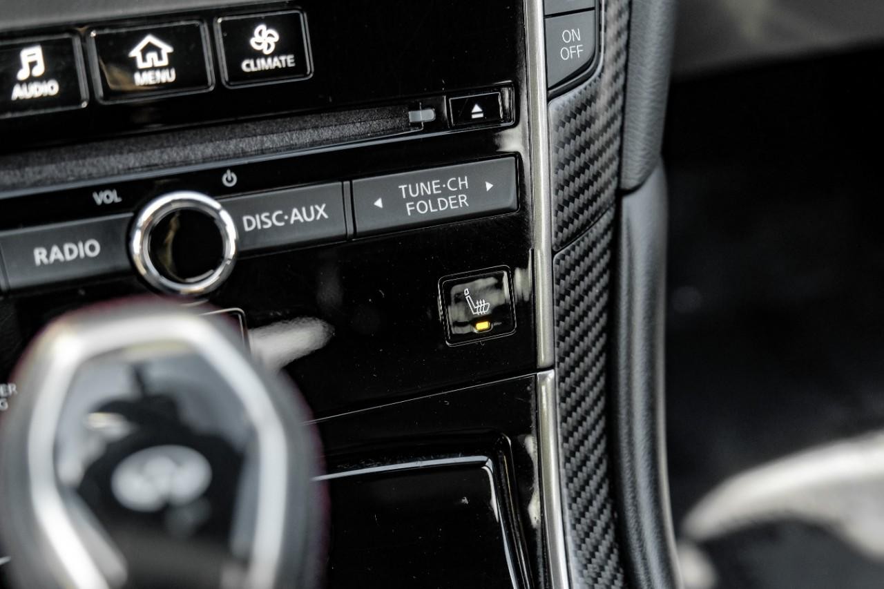 INFINITI Q50 Vehicle Main Gallery Image 25