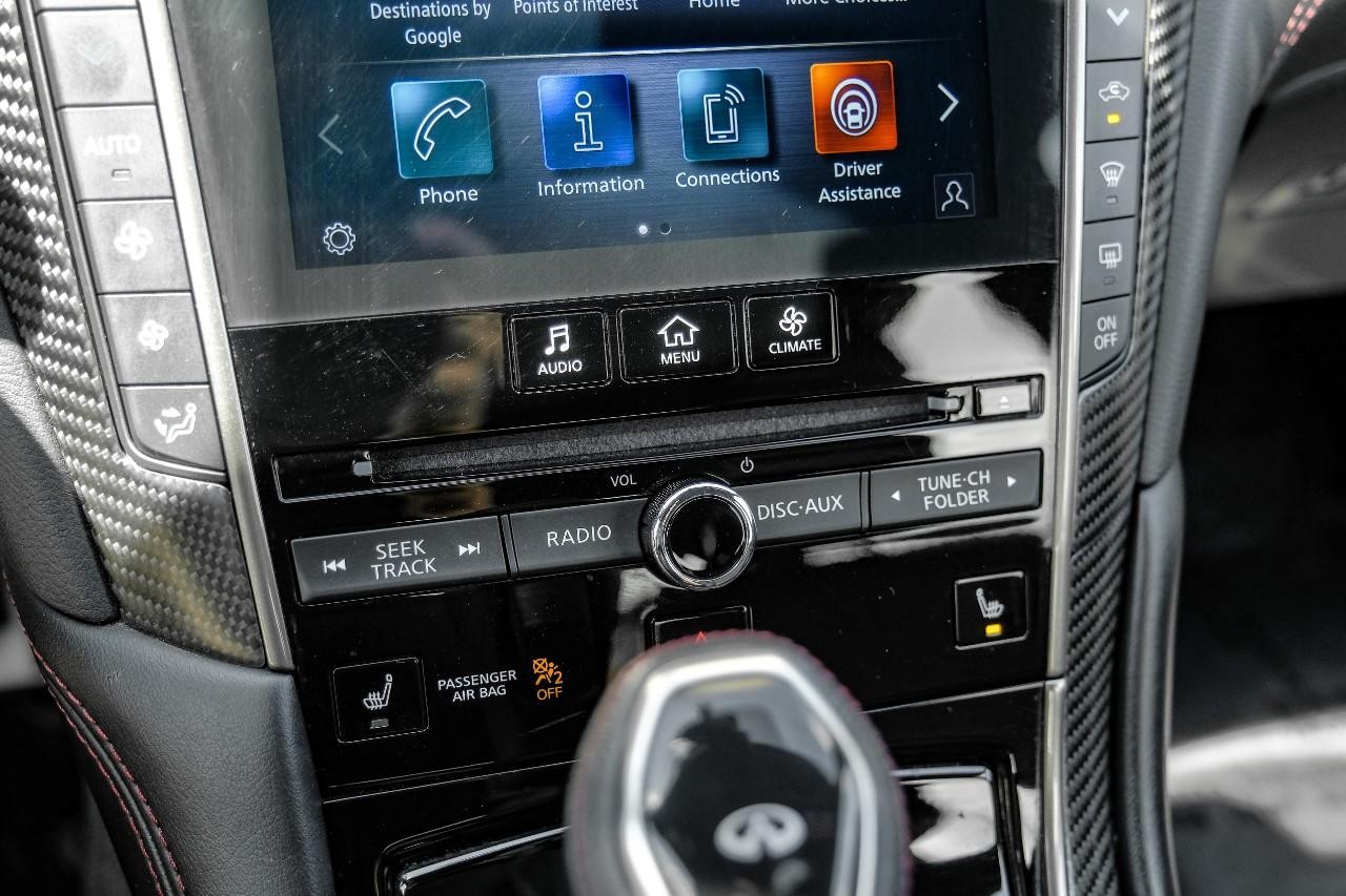 INFINITI Q50 Vehicle Main Gallery Image 26