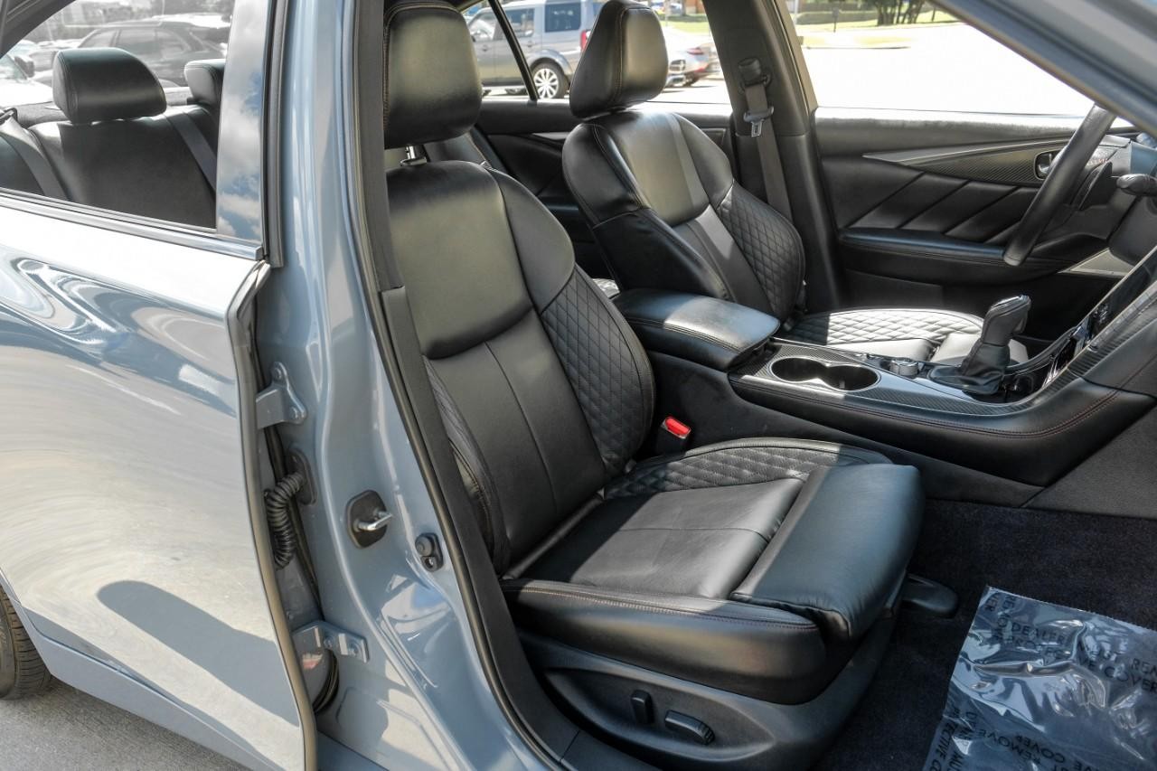 INFINITI Q50 Vehicle Main Gallery Image 31