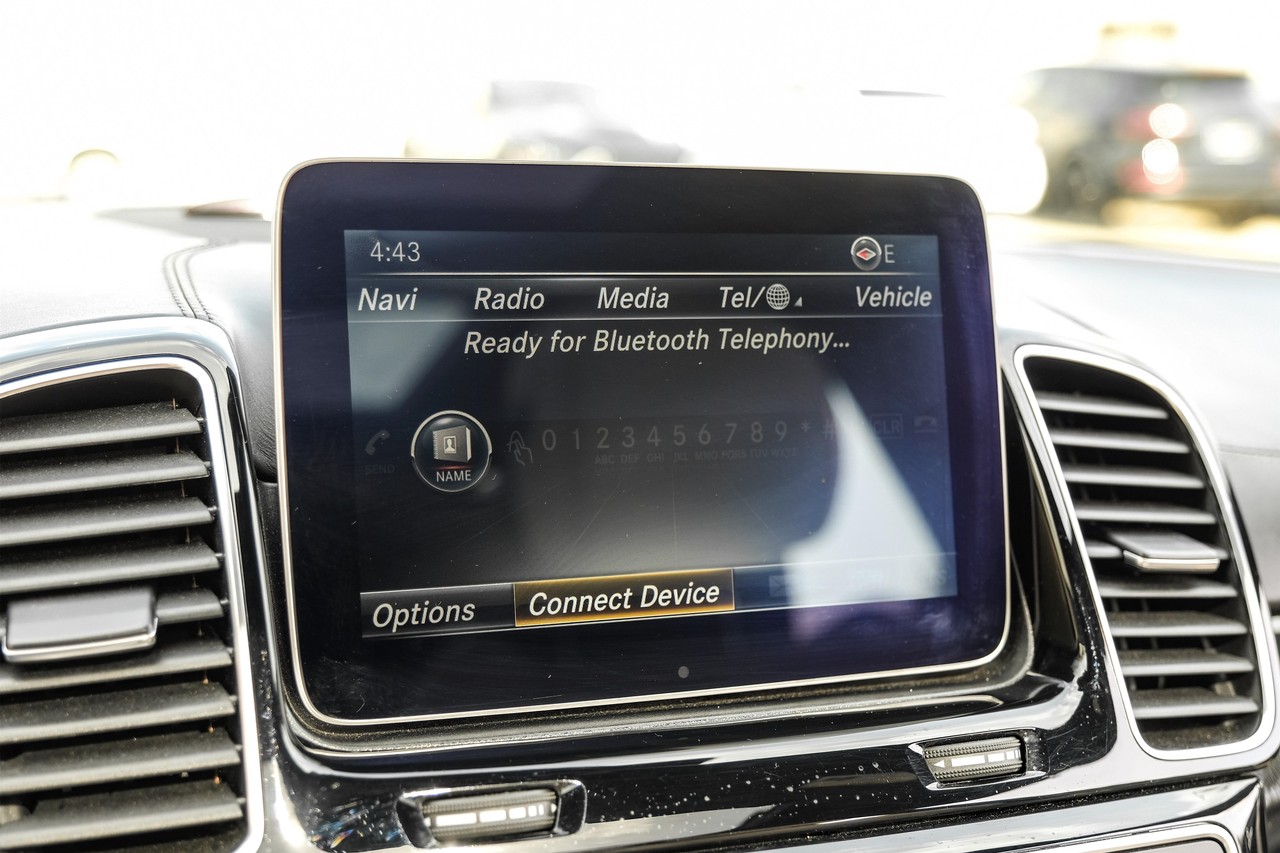 Mercedes-Benz GLS 63 AMG Vehicle Main Gallery Image 33
