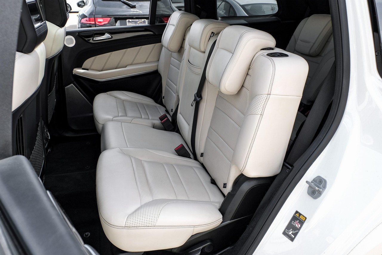 Mercedes-Benz GLS 63 AMG Vehicle Main Gallery Image 39