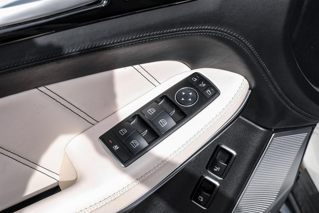 Mercedes-Benz GLS 63 AMG Vehicle Main Gallery Image 44