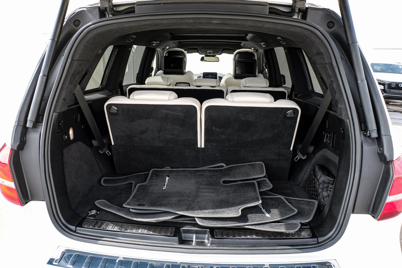 Mercedes-Benz GLS 63 AMG Vehicle Main Gallery Image 56