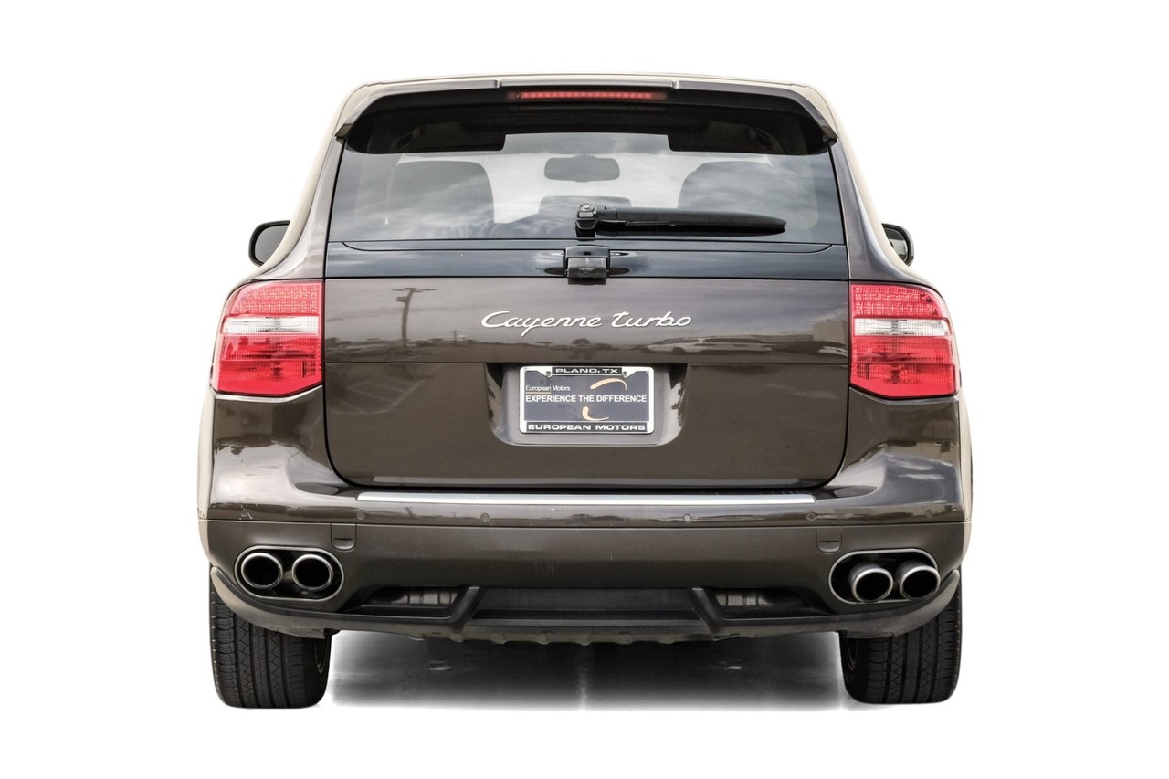 Porsche Cayenne Vehicle Main Gallery Image 10