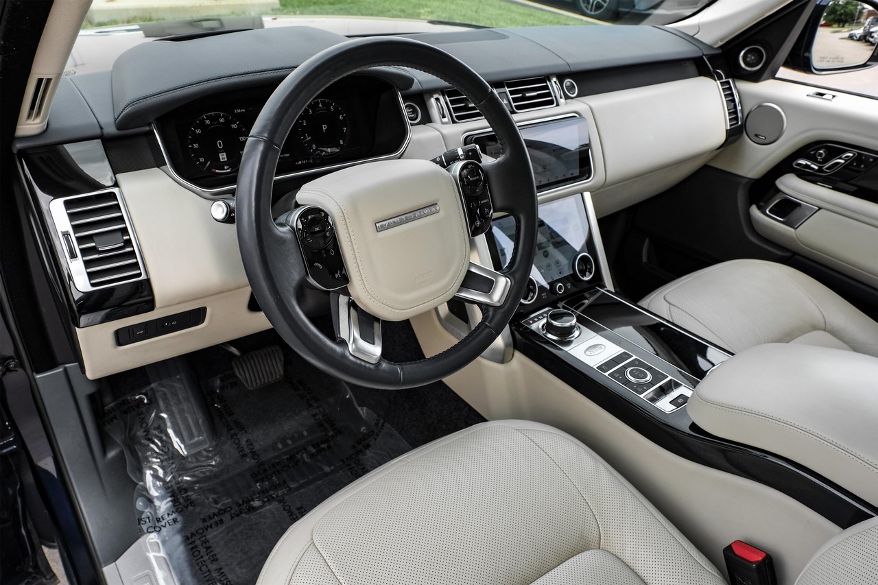 Land Rover Range Rover Vehicle Main Gallery Image 03