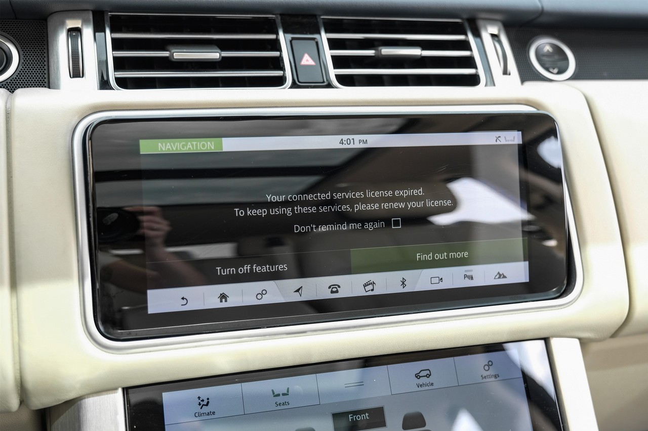 Land Rover Range Rover Vehicle Main Gallery Image 22