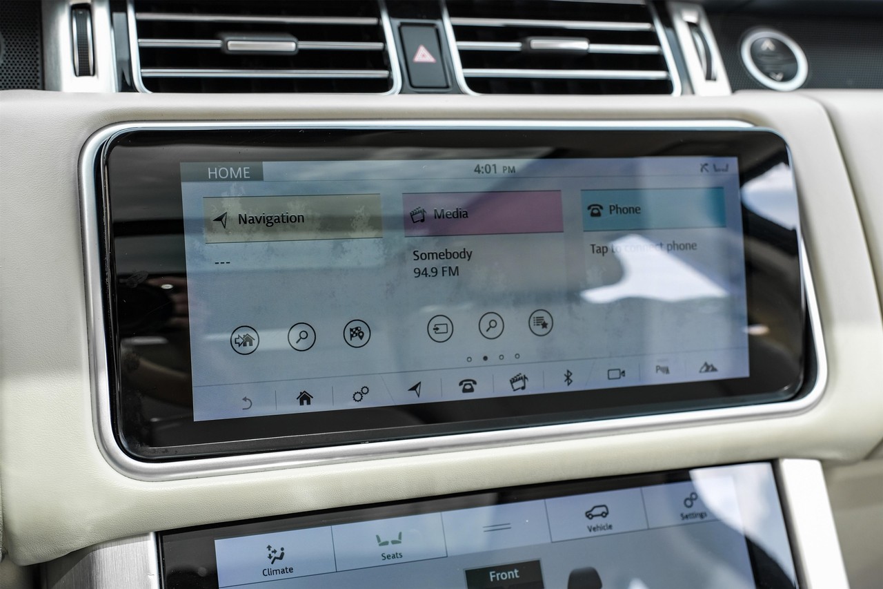 Land Rover Range Rover Vehicle Main Gallery Image 30