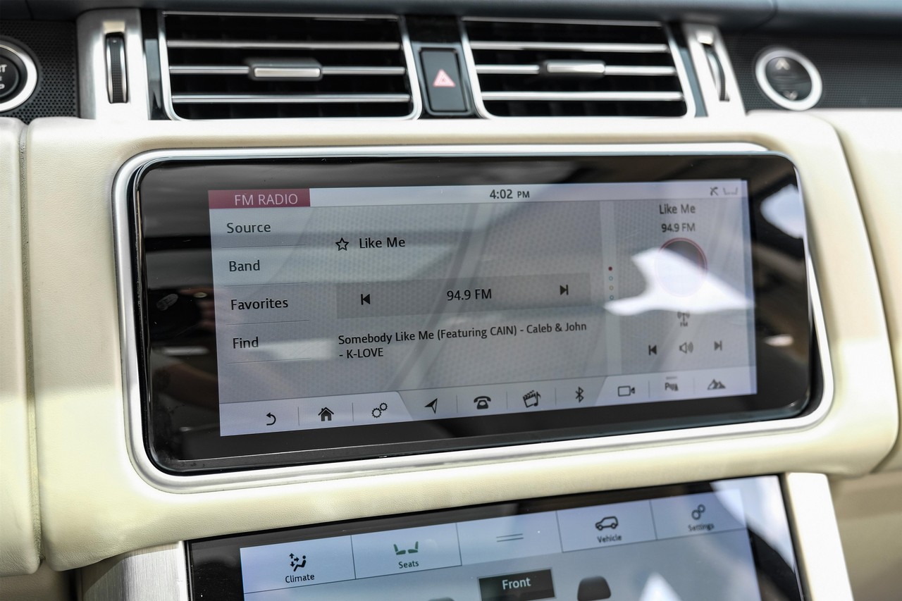 Land Rover Range Rover Vehicle Main Gallery Image 32