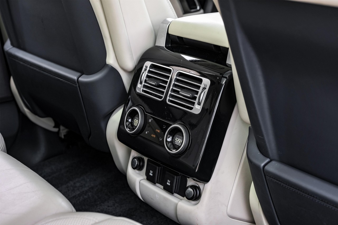 Land Rover Range Rover Vehicle Main Gallery Image 36