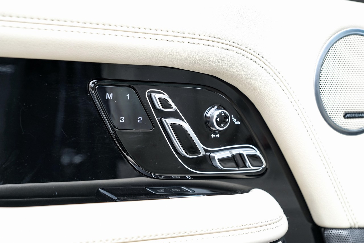 Land Rover Range Rover Vehicle Main Gallery Image 43