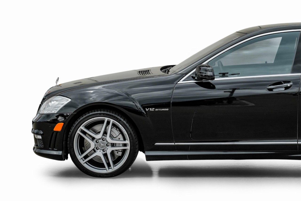 Mercedes-Benz S-Class Vehicle Main Gallery Image 14