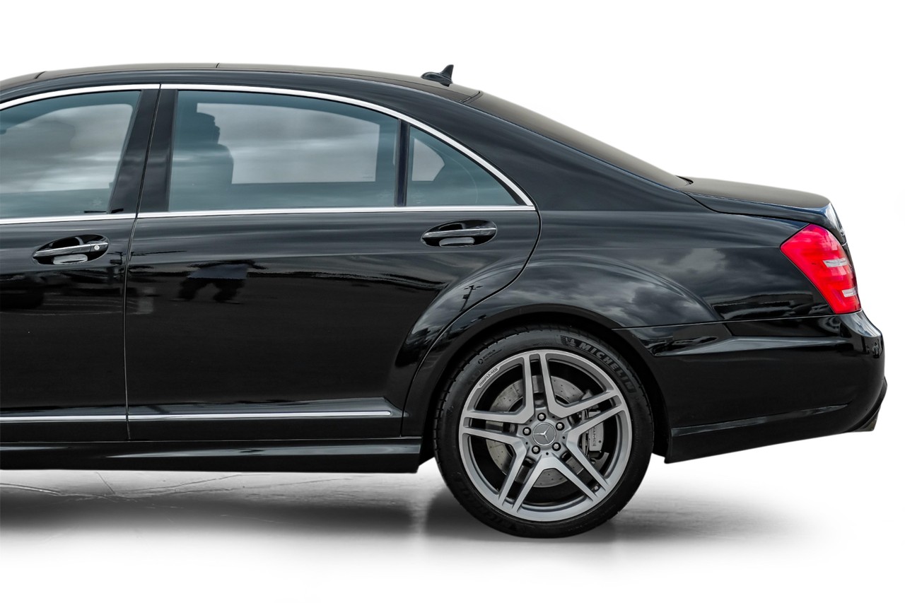 Mercedes-Benz S-Class Vehicle Main Gallery Image 15