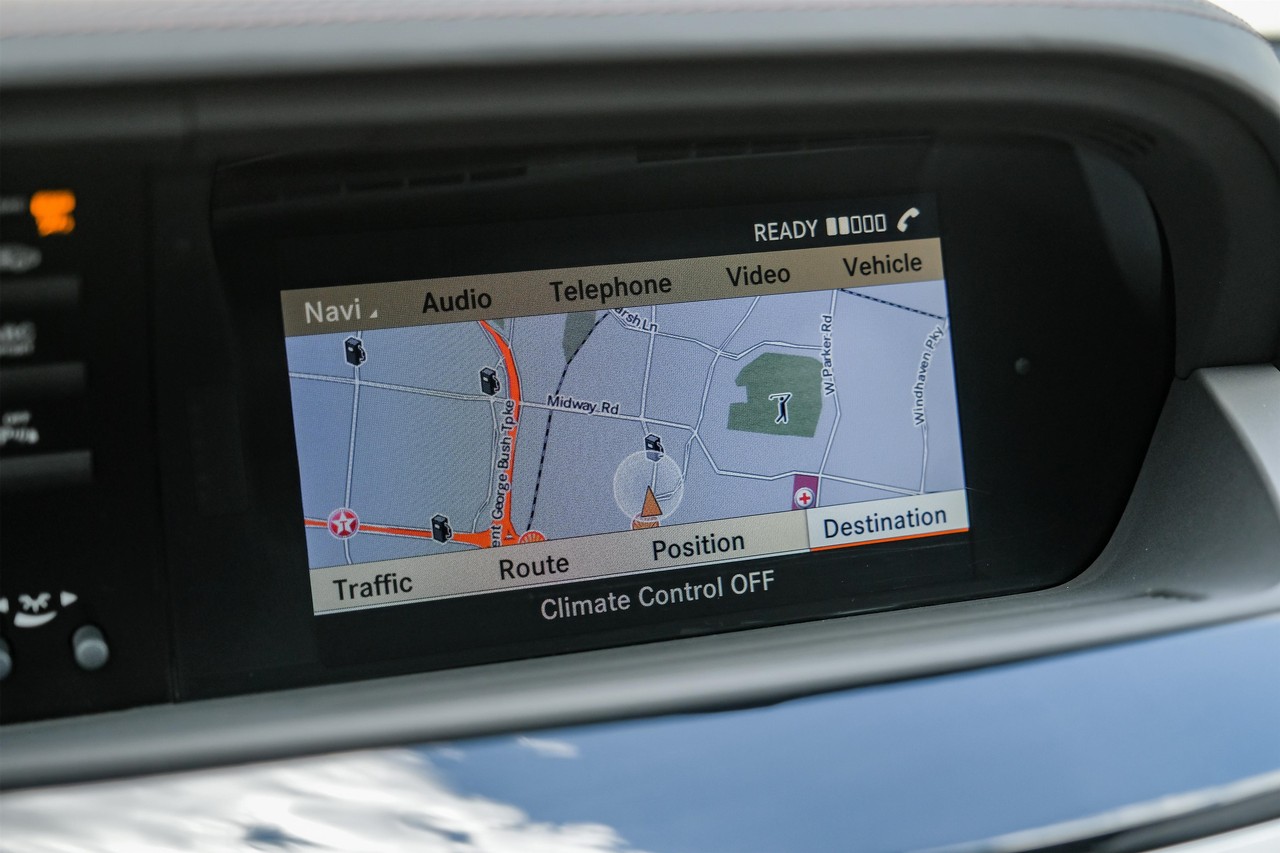 Mercedes-Benz S-Class Vehicle Main Gallery Image 28