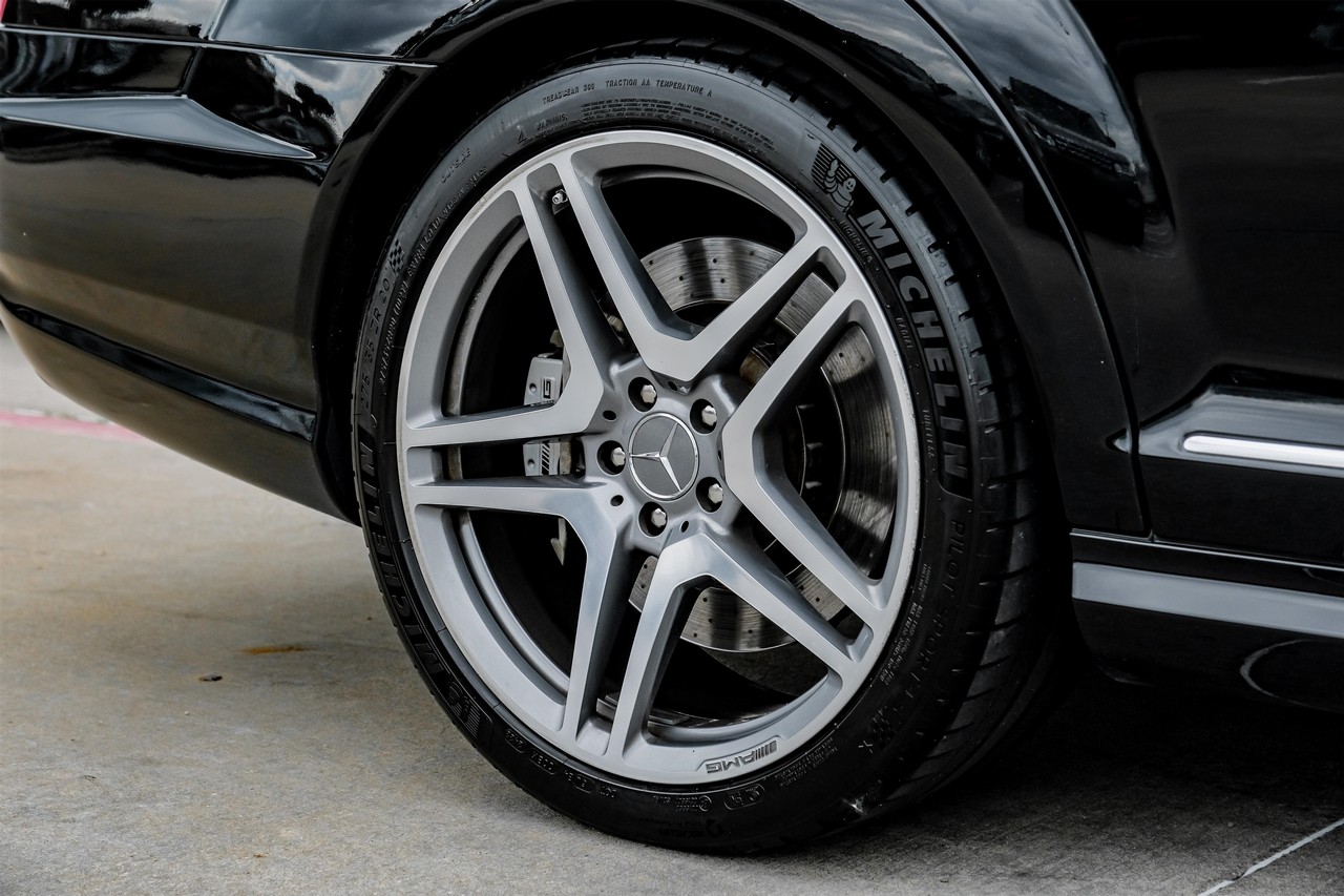 Mercedes-Benz S-Class Vehicle Main Gallery Image 56