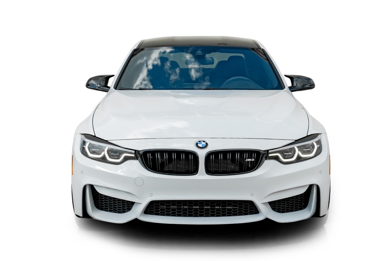 BMW M3 Vehicle Main Gallery Image 04