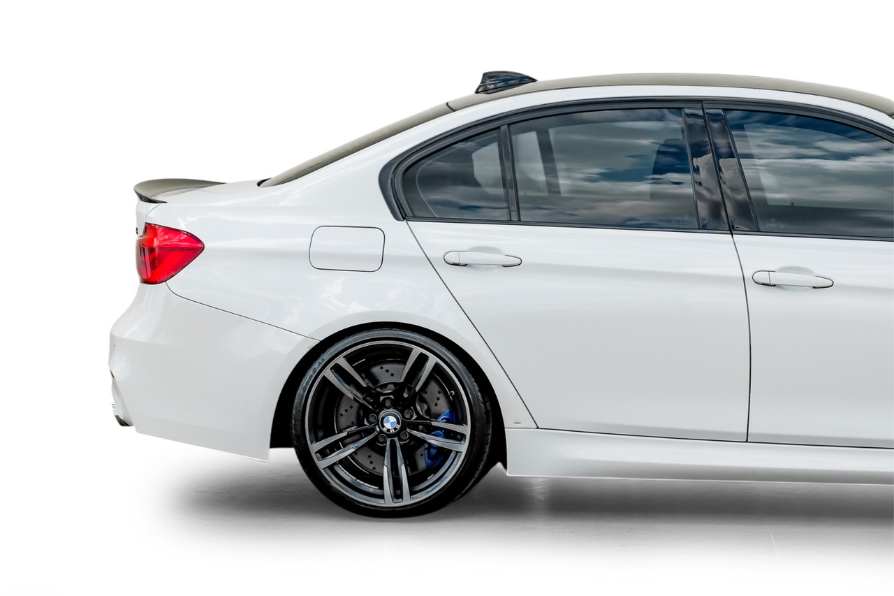 BMW M3 Vehicle Main Gallery Image 07