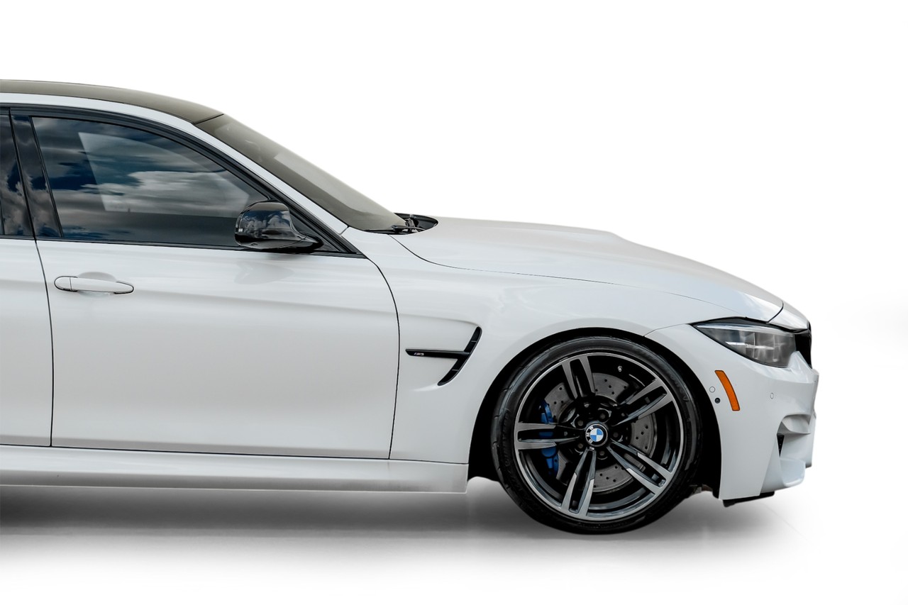 BMW M3 Vehicle Main Gallery Image 08