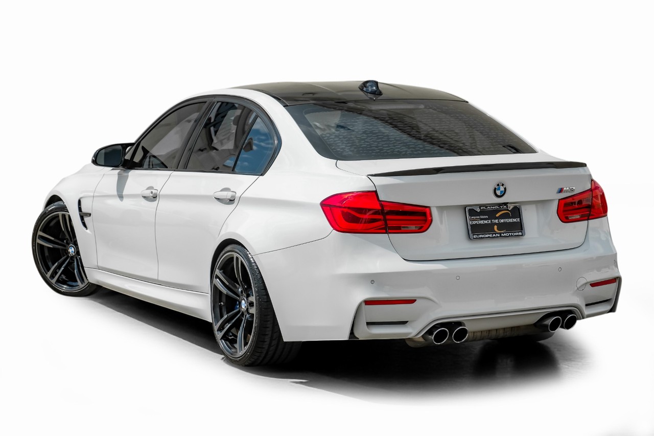 BMW M3 Vehicle Main Gallery Image 11