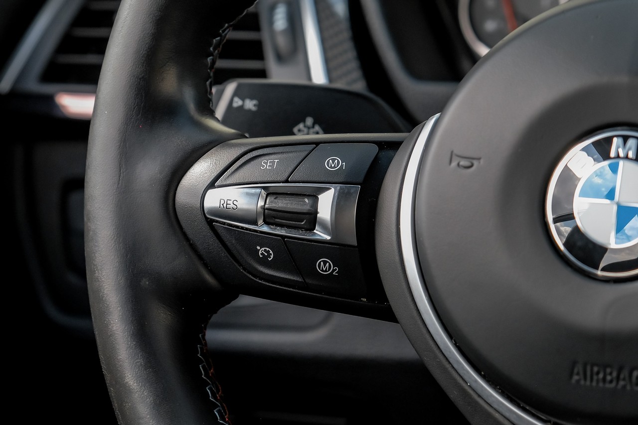 BMW M3 Vehicle Main Gallery Image 19