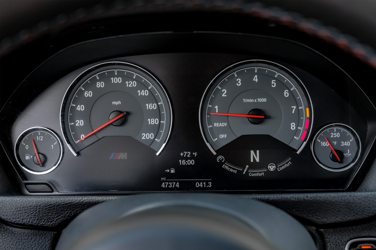 BMW M3 Vehicle Main Gallery Image 21