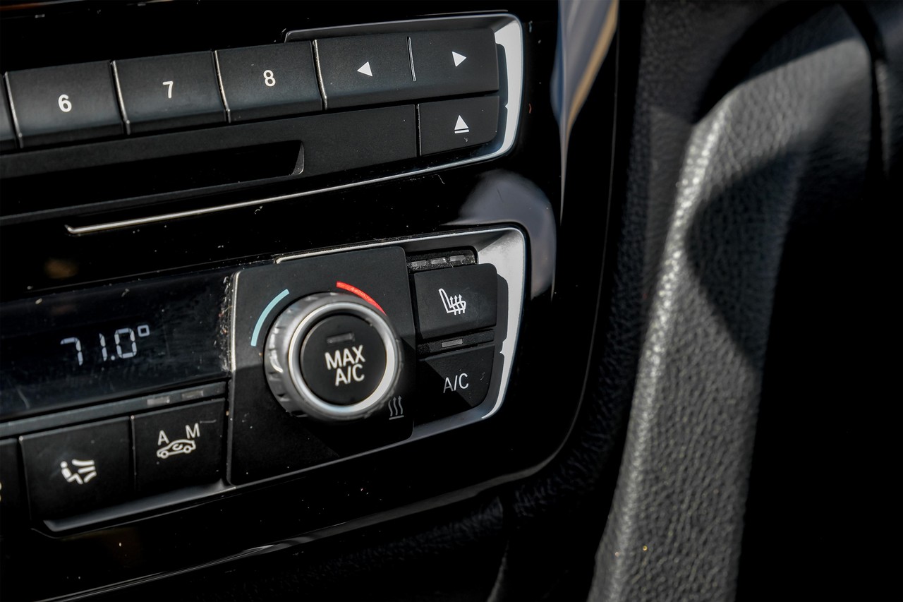 BMW M3 Vehicle Main Gallery Image 32