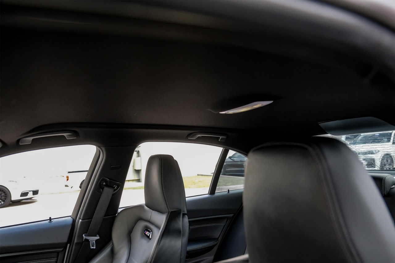 BMW M3 Vehicle Main Gallery Image 35