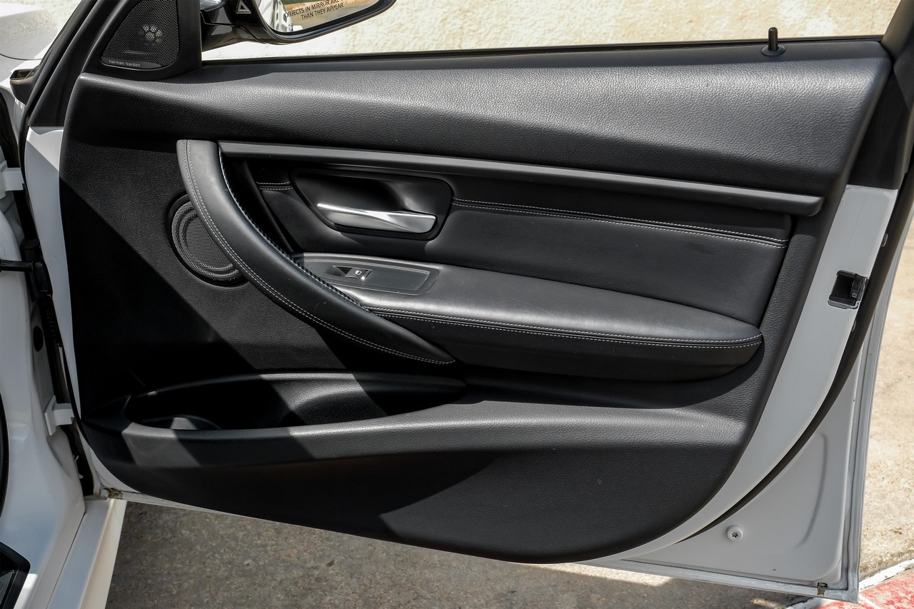 BMW M3 Vehicle Main Gallery Image 46