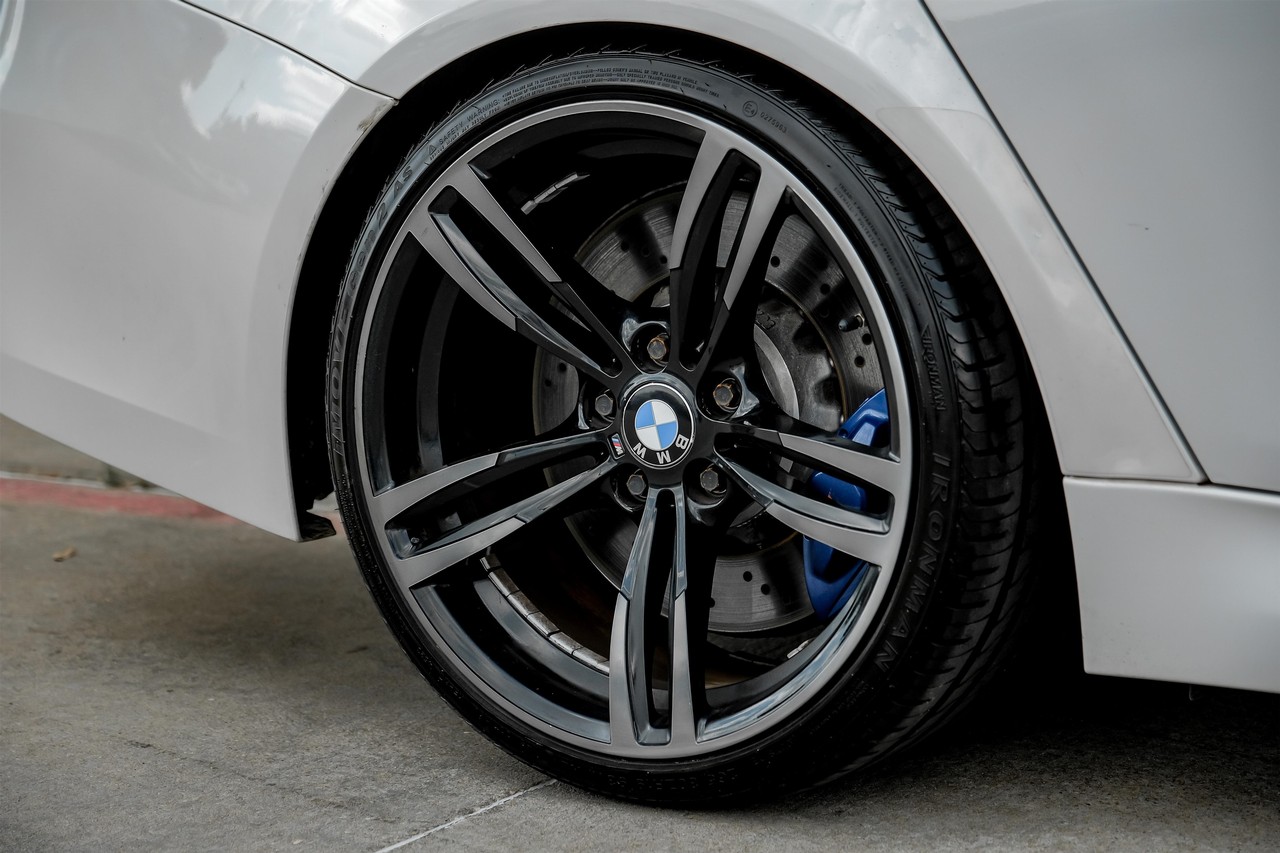 BMW M3 Vehicle Main Gallery Image 53