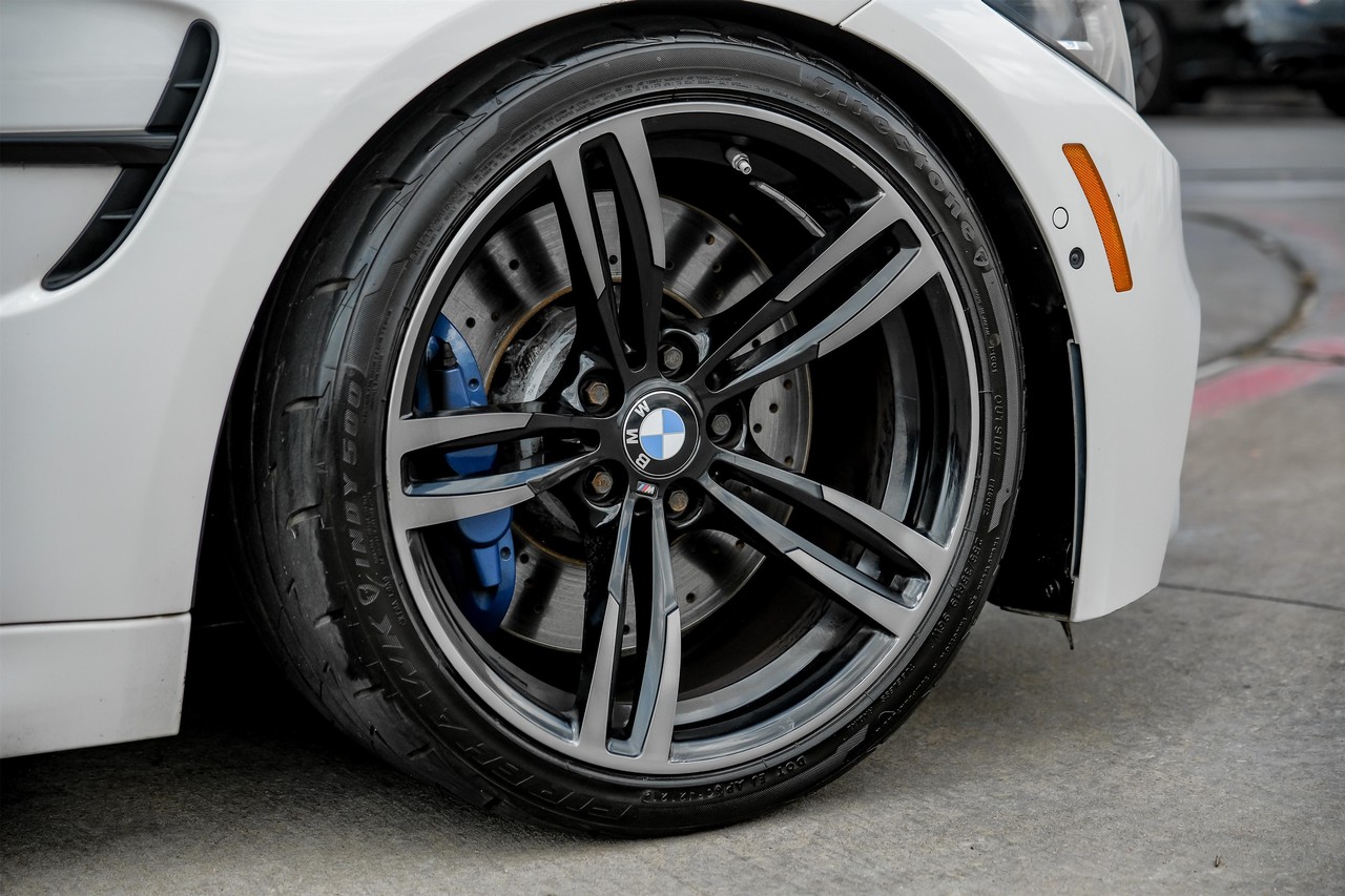 BMW M3 Vehicle Main Gallery Image 54